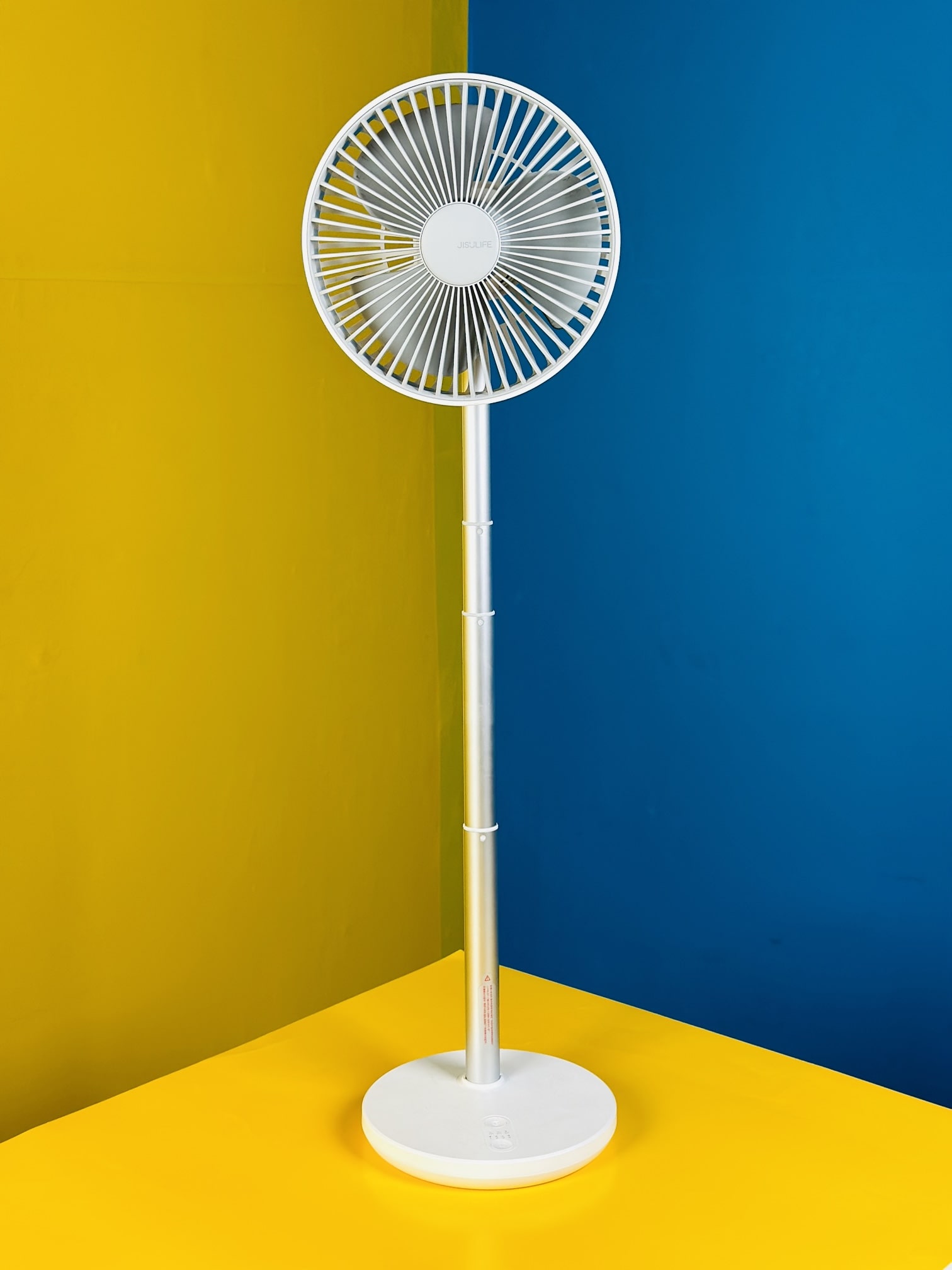 JISULIFE FA13P 8000mAh 5 Speeds Auto-Oscillation Extendable Desk Fan White